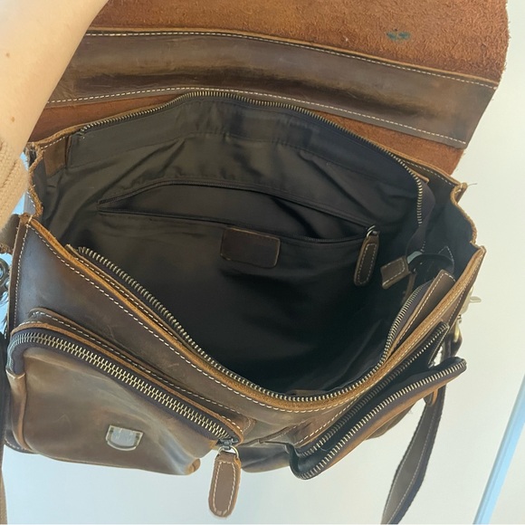 Leather briefcase - Picture 6 of 7